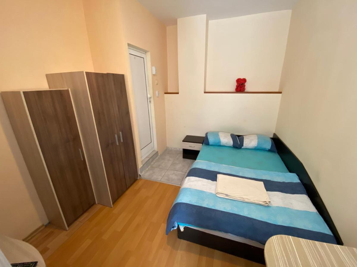 Top Center Studio 2 Min To The Beach Varna Exterior photo